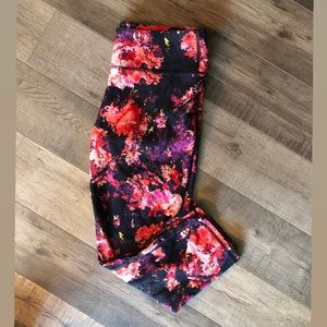 Fabletics capris leggings